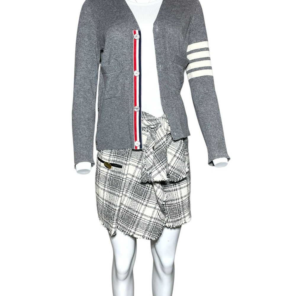 Thom Browne 🇮🇹 Gray Knitwear made in Scotland